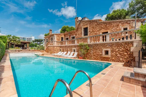 Costa de los Pinos, Unique House with Private Beach Access and Singular Architecture Available for Rent in Autumn — photo 2
