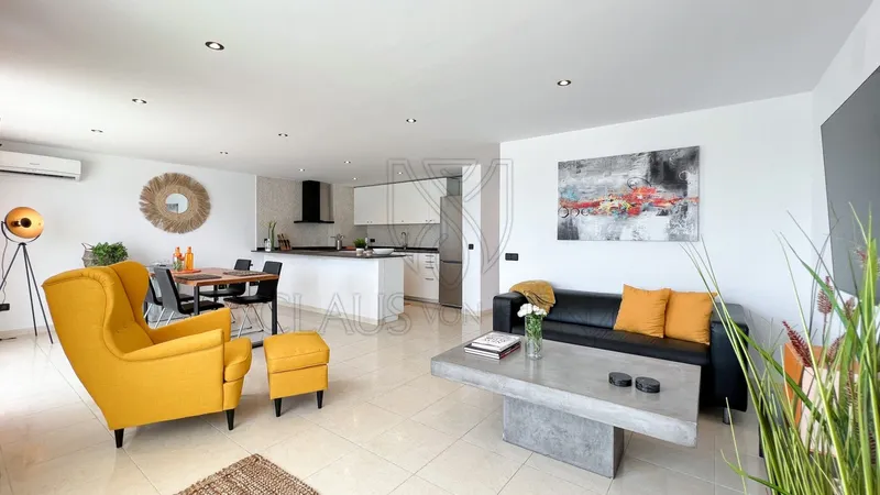 Exclusive in Santa Ponsa: Bright sea-view apartment directly at the bathing bay — photo 9