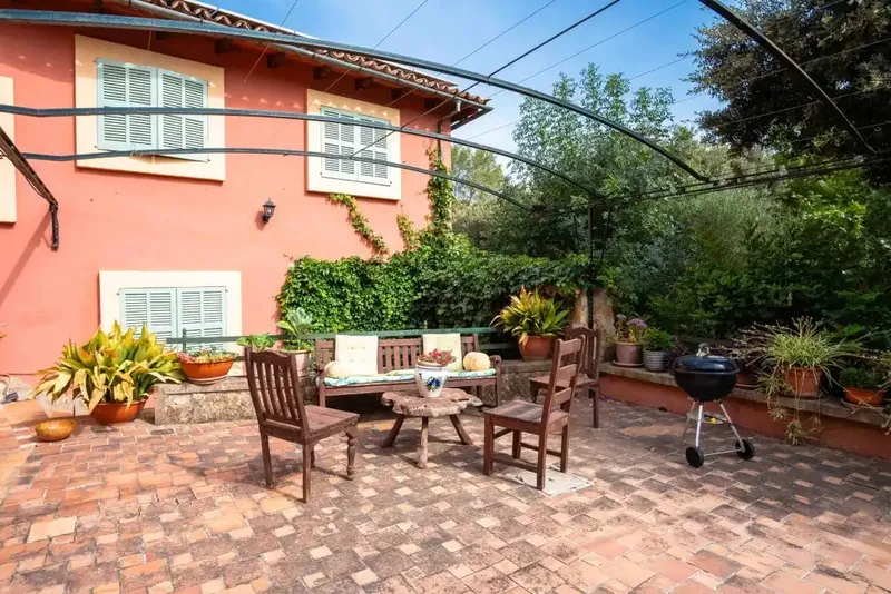 This magnificent 5-bedroom, 3-bathroom finca for sale in the Puigpunyent area near its charming village. With about 300 m2 this propi — photo 2