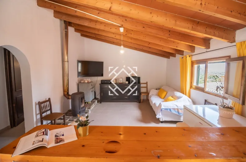 Charming five bedroom village house for sale with stunning views in Pollensa, Mallorca — photo 7