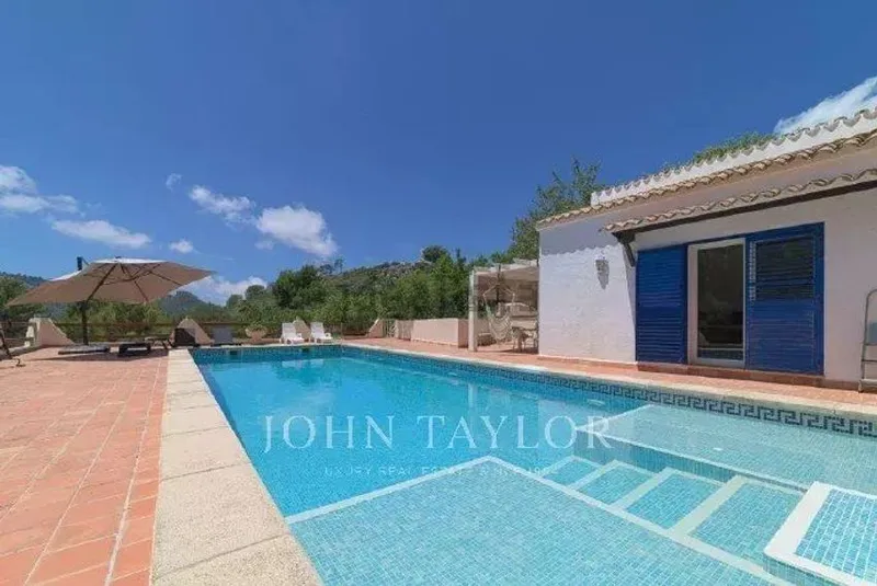 Detached house in Travesía Serral, Es Capdellà, Calvià — photo 1