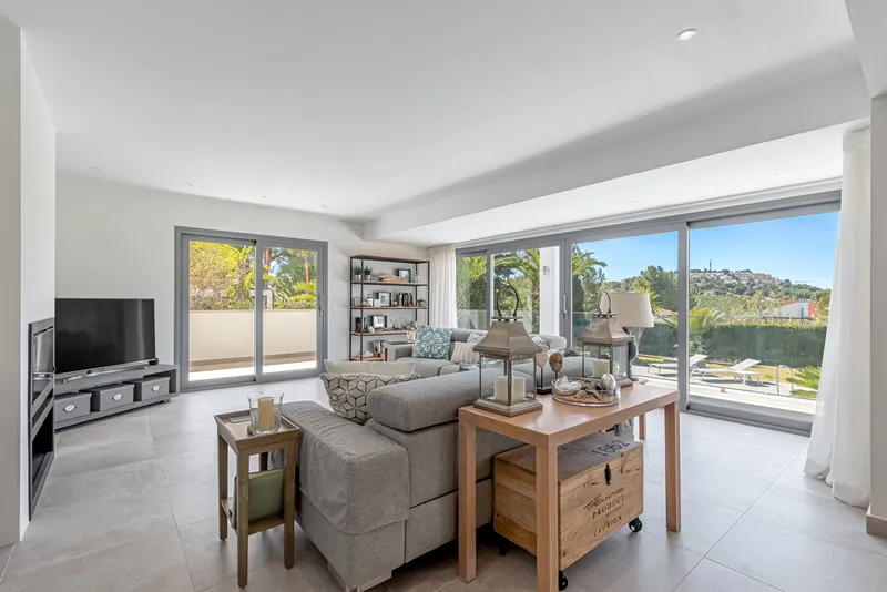 Villa in Santa Ponsa - Top modernized property with pool in sought-after location — photo 5