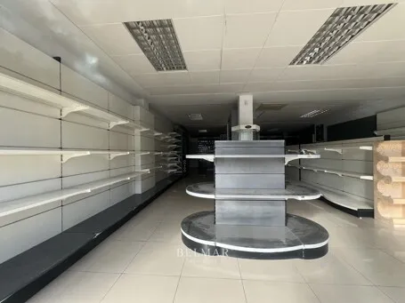 200 m2 commercial premises in a central location in Manacor — photo 3