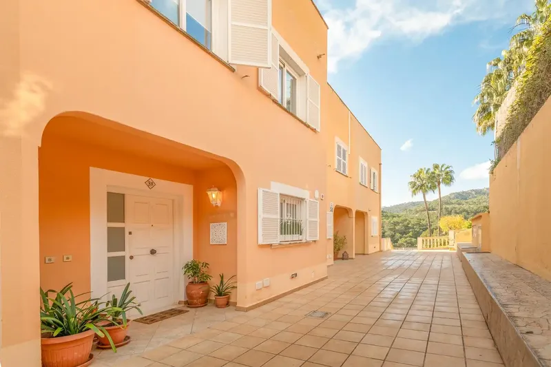 4-bedroom townhouse with pool and garage in Sant Agustí — photo 3