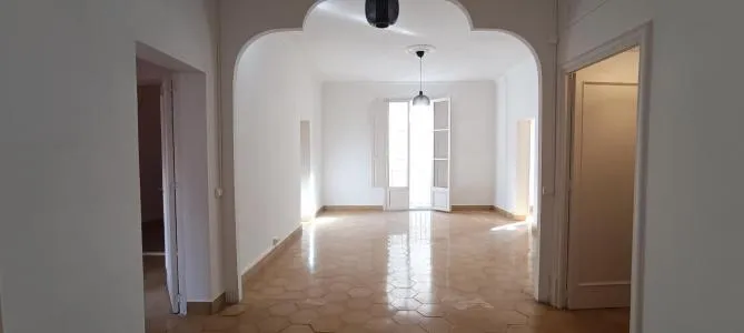 Flat in Palma de Mallorca (La Calatrava) with 206.17 m², 4 bedrooms, 1 bathroom, 300 m from the sea — photo 1