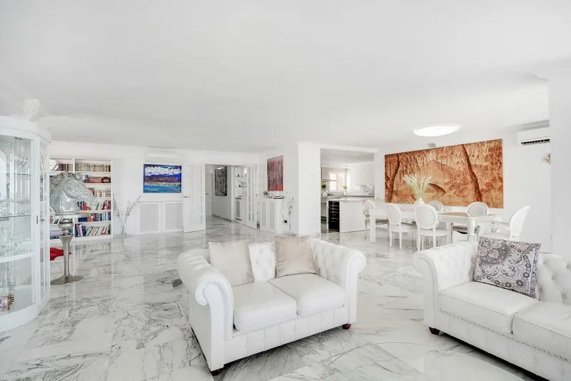 Stunning penthouse for sale in Palma with spectacular harbor and sea views — photo 6