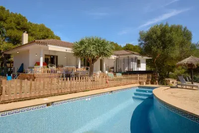 House for sale in first sea line — photo 1