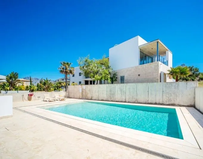 Attractive townhouse with sea views in Colonia San Pedr — photo 2