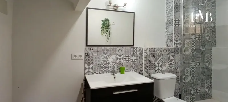 Are you looking for a property with character, well located and with great potential? — photo 8