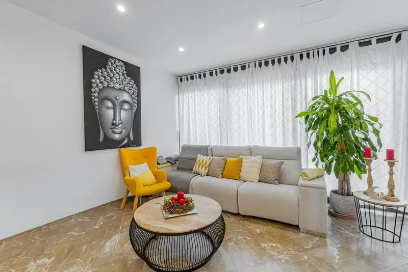 We exclusively present this terraced house with parking space located in a quiet and consolidated residential area of Lloseta. — photo 5