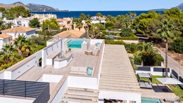 Stunning contemporary villa near the beach for sale in Llenaire, North Mallorca — photo 3