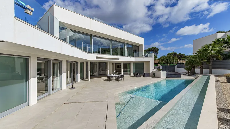 Luxurious Villa for Sale with Panoramic Sea Views near Port Adriano — photo 10