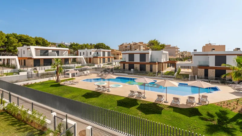 Semi-detached new build chalet with large garden for sale in Cala Ratjada — photo 1