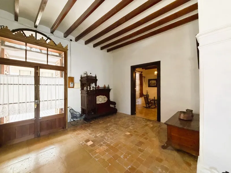 Majestic 17th-century manor house with garden in the center of Son Servera — photo 5