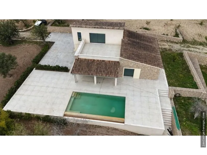 Rental of independent house or villa in Diseminado Diseminados Var — photo 4