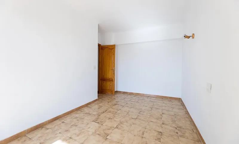 Apartment with elevator in Camp Redó area — photo 6