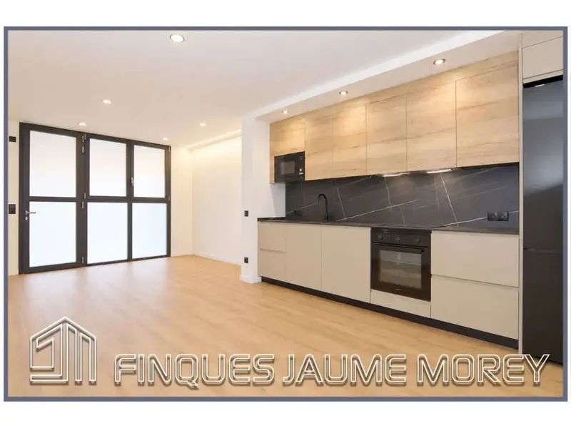 En la zona residencial de Son Amonda de Inca, nos encontramos con esta maravilla de planta baja tipo loft, de reforma integral completa ofre — photo 2