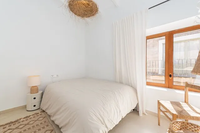 Beautiful town house with roof terrace for sale in Alcudia Town, North Mallorca — photo 9