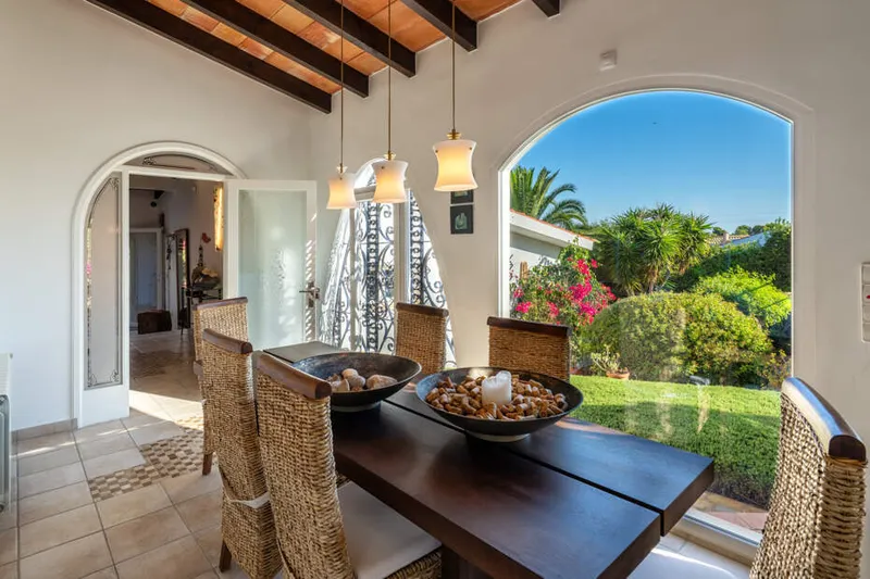 190m² Villa mit 7 Zimmern, Pool und Meerblick zu kaufen — photo 12
