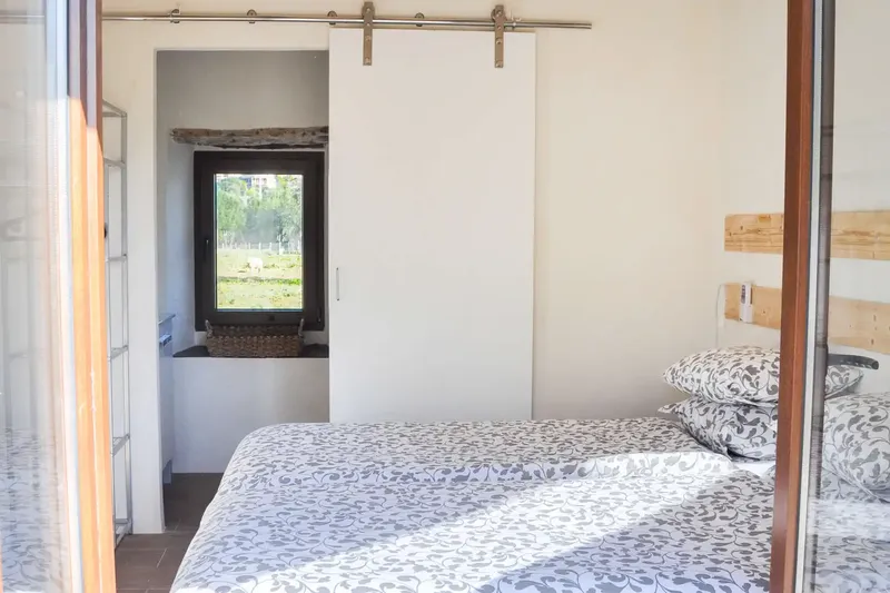 This beautiful property is located in the idyllic countryside near the charming village of Campanet on a plot of about 3,900 m², surrounded by — photo 12