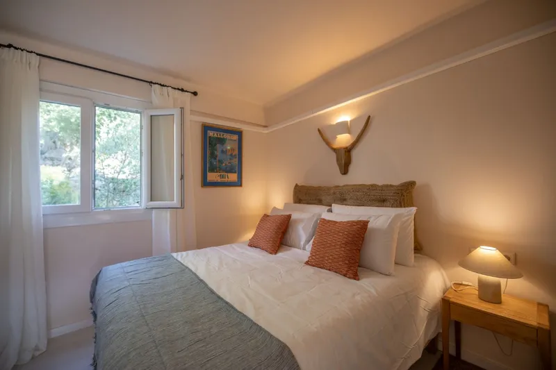 Stunning apartment with terrace in Port de Sóller — photo 11