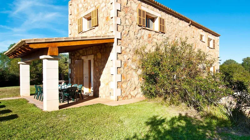 Finca with swimming pool — photo 10