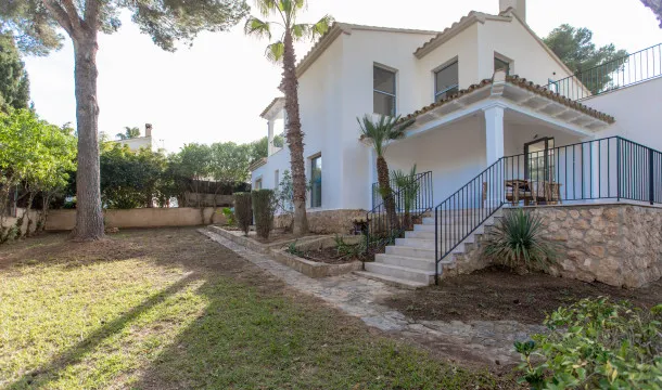 Fully renovated villa on a quiet street in Nova Santa Ponsa — photo 11