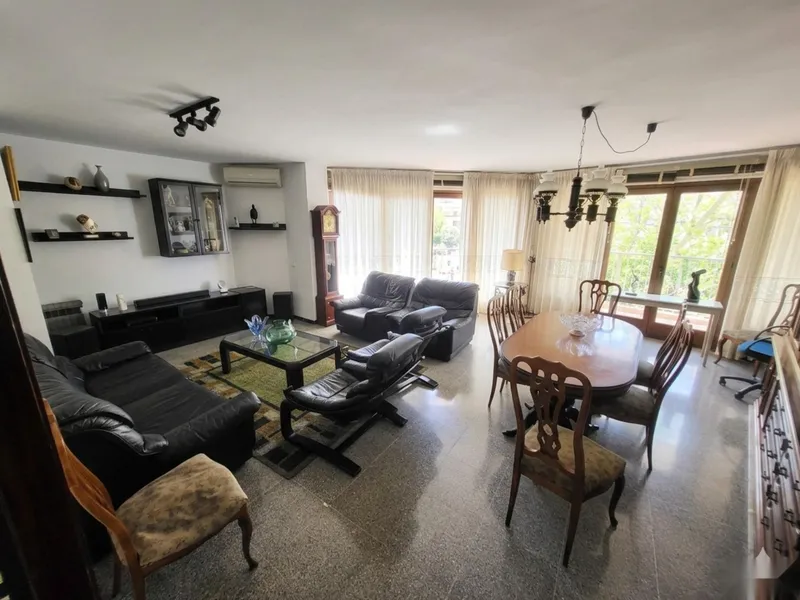 Spacious flat with lift and parking in central Palma — photo 3