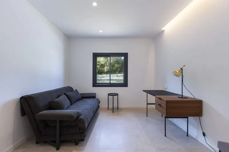 Exclusive villa in a quiet residential location near the centre — photo 12