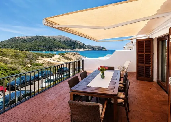 Terraced house in Cala Ratjada, Capdepera — photo 1