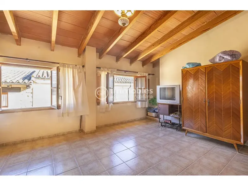 Discover this charming duplex townhouse in the picturesque municipality of Mancor de la Vall — photo 3