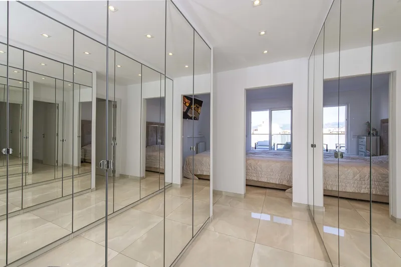 Spacious penthouse close to the old town of Palma with spacious terrace and sea views — photo 11