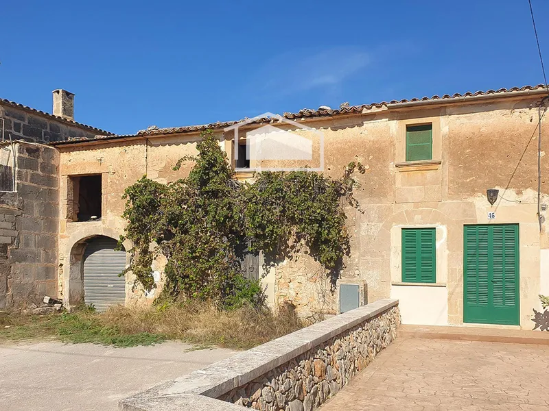 Spacious house with great renovation potential and possibility of a pool in Ses Salines — photo 5