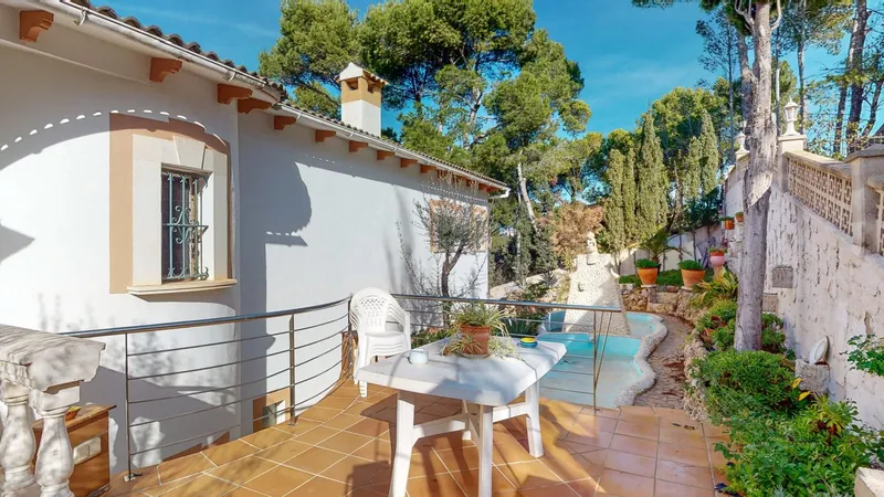 Villa with sea views in Calvià — photo 7