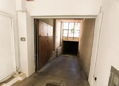 Extra large underground parking space in E... — photo 9