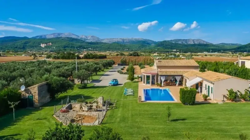 ¡Bienvenido a la villa de sus sueños en Mallorca! Esta moderna finca le ofrece a usted y a su familia o pareja todo lo necesario para unas v — photo 1