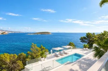 Villa Directly by the Sea in Cala Vinyas, Mallorca — photo 1