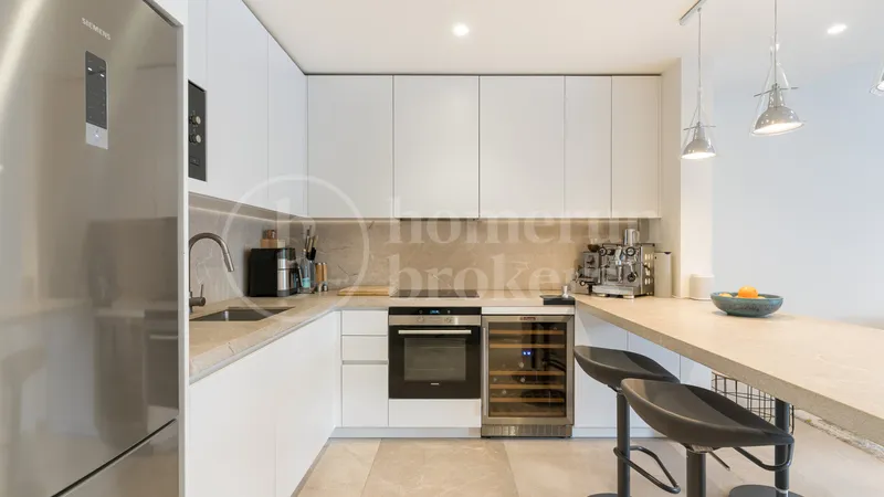 Townhouse El Espanyolet - Modern House with Pool and Rooftop Terrace — photo 5