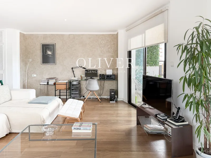 Spacious flat with direct sea views in Cala Mayor — photo 9
