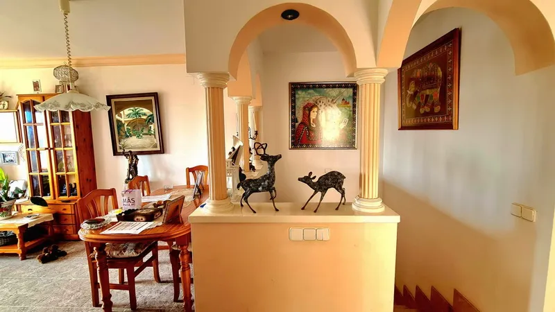 Townhouse with multiple possibilities — photo 5