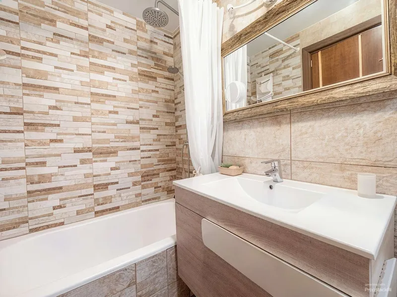 Penthouse with Ocean View, Terrace, and Potential — photo 10