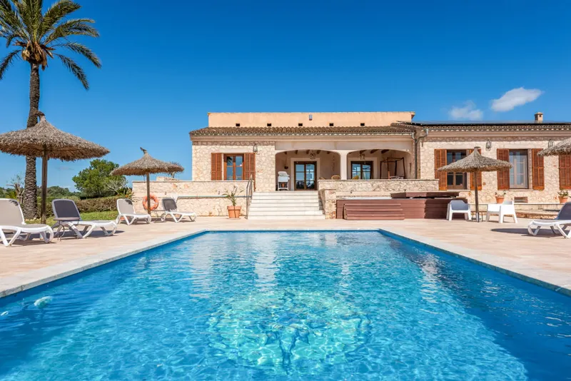 Excellent natural stone finca with outstanding outdoor area and rental license – Porto Cristo — photo 2