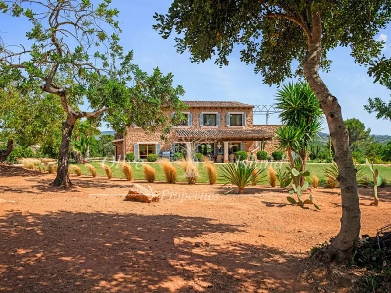 Rural or Farmhouse in Santa Maria del Camí, Province of Balearic Islands — photo 1