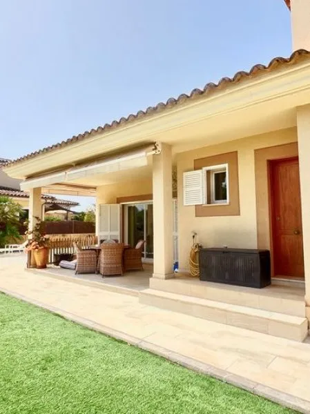 Splendid Villa in Sa Cabaneta — photo 3