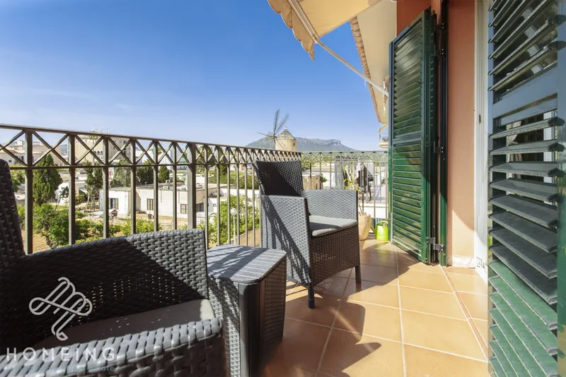 Penthouse with large terrace, elevator, communal pool and parking with storage room. — photo 10