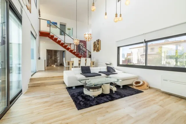 Stylish modern villa for sale in the picturesque area of Calas de Mallorca — photo 2