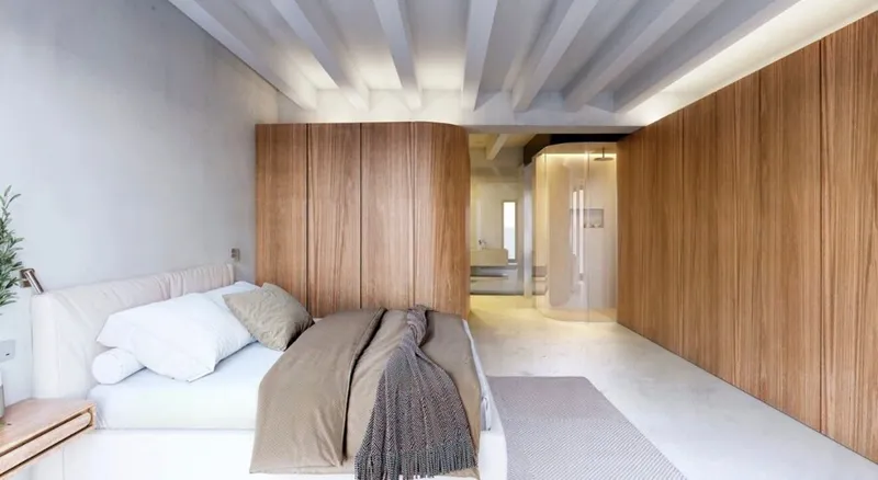Entire Building to Renovate with Lift in La Lonja in Prime Location! — photo 8