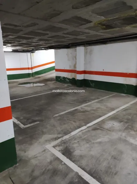 Garage / Parking in Colònia... — photo 5