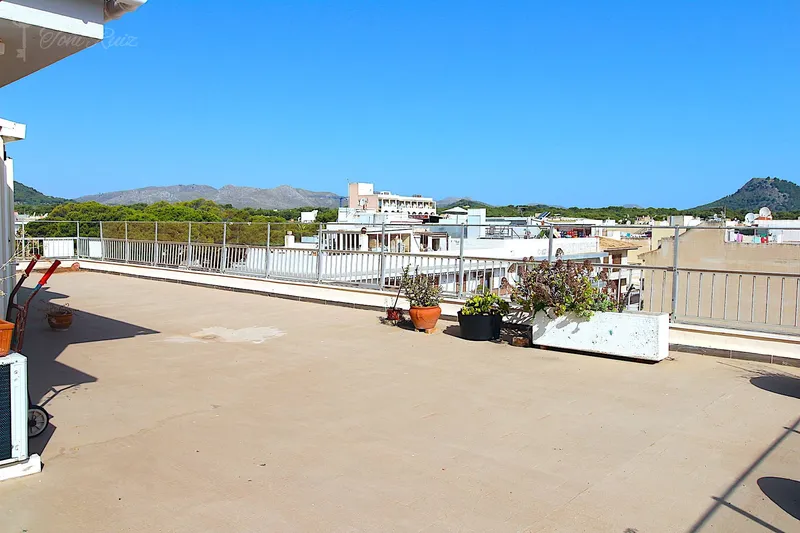C5 - Penthouse for Sale with Views of the — photo 5