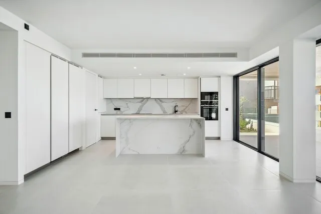 Ground floor apartment with private garden for sale in Palma, Mallorca — photo 4